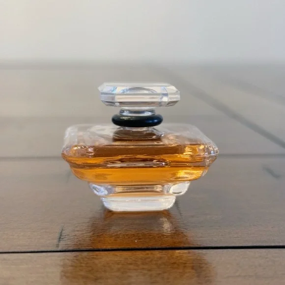 Lancome Tresor Edp Mini 7.5ml - Picture 2 of 3